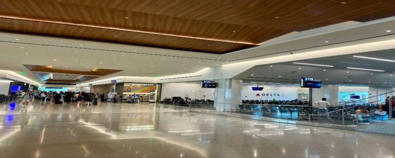 LAX Airport Terminal 2 – Airlines & Services