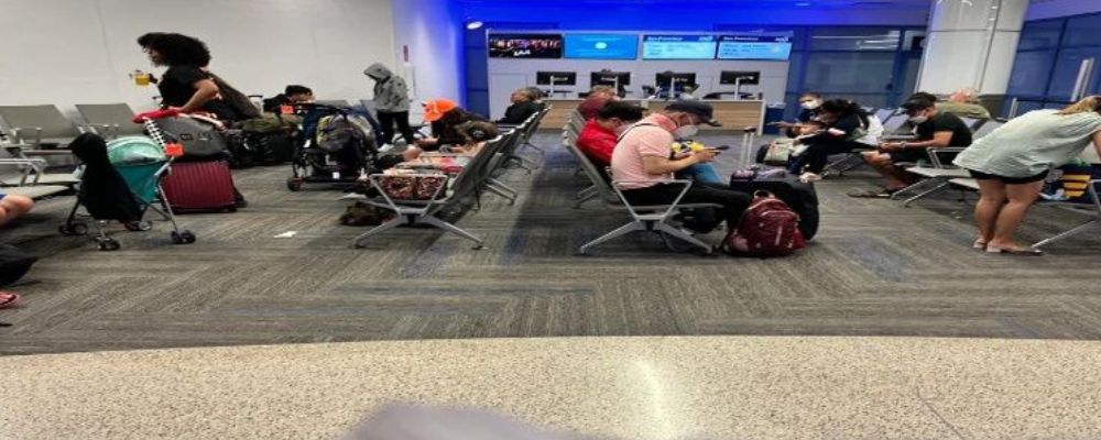 Flight Arrivals & Departures from LAX Airport Terminal 2 