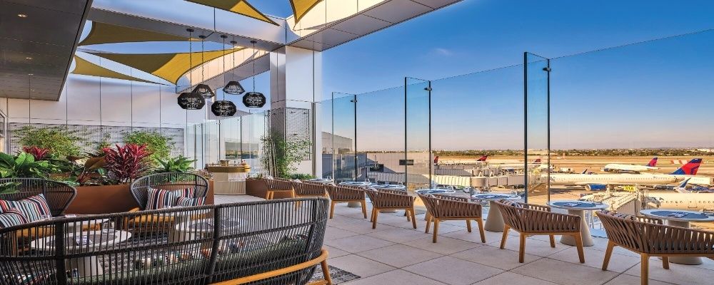 LAX Terminal 3 Lounge Services