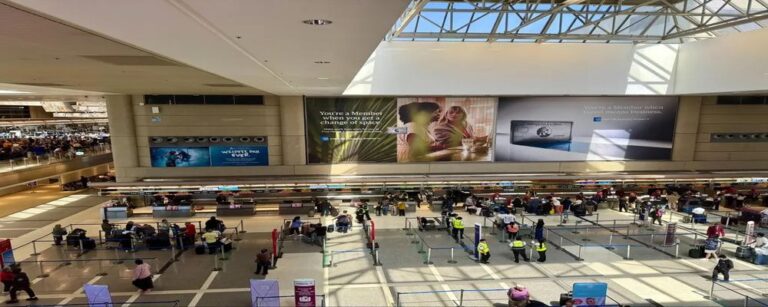 LAX Airport Terminal 1 – Services & Amenities