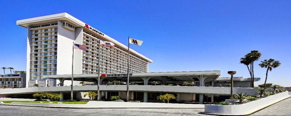 LAX International Airport Hotels with Free Breakfast